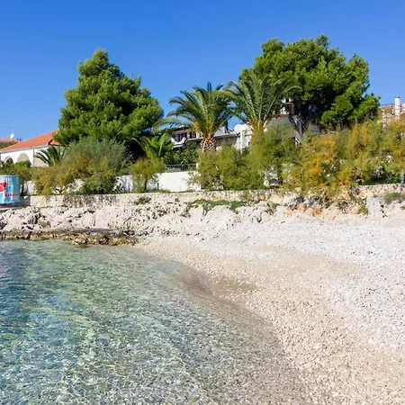 Apartment By The Sea - 15551