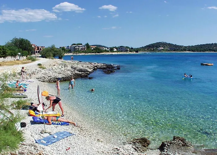 Apartman By The Sea - 15551 Rogoznica (Sibenik-Knin)